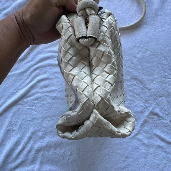 Isabelle Cream Vegan Woven Leather Slim Crossbody Shoulder Handbag - Picture 6 of 9
